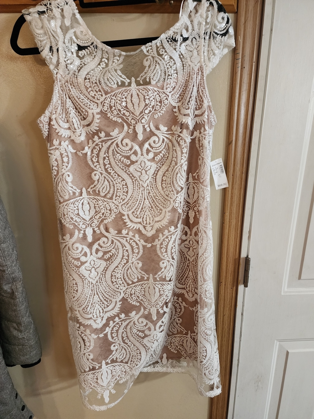 Dress Barn Sleeveless Sz 10 Lace-Overlay Midi Dress in Blush and White